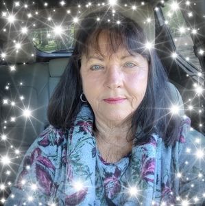 Meet your Posher, Janis